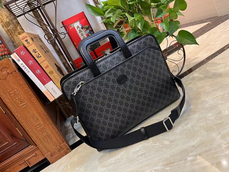 Gucci Handbags 61